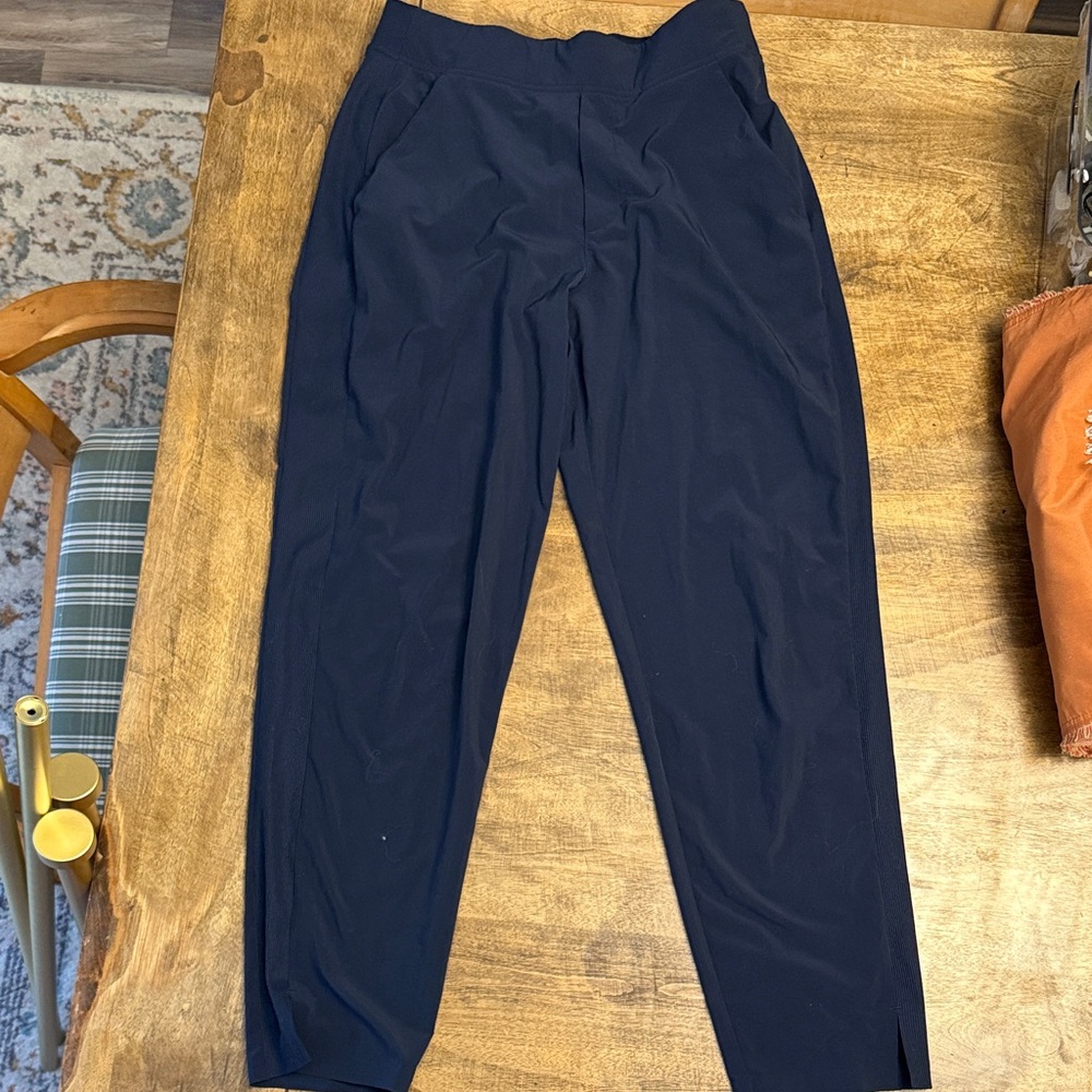 Athleta women’s athletic Pants